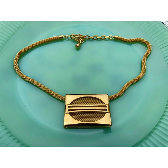Vintage 1970s Square Pendant Mesh Choker Necklace Goldtone - Picture 3 of 14